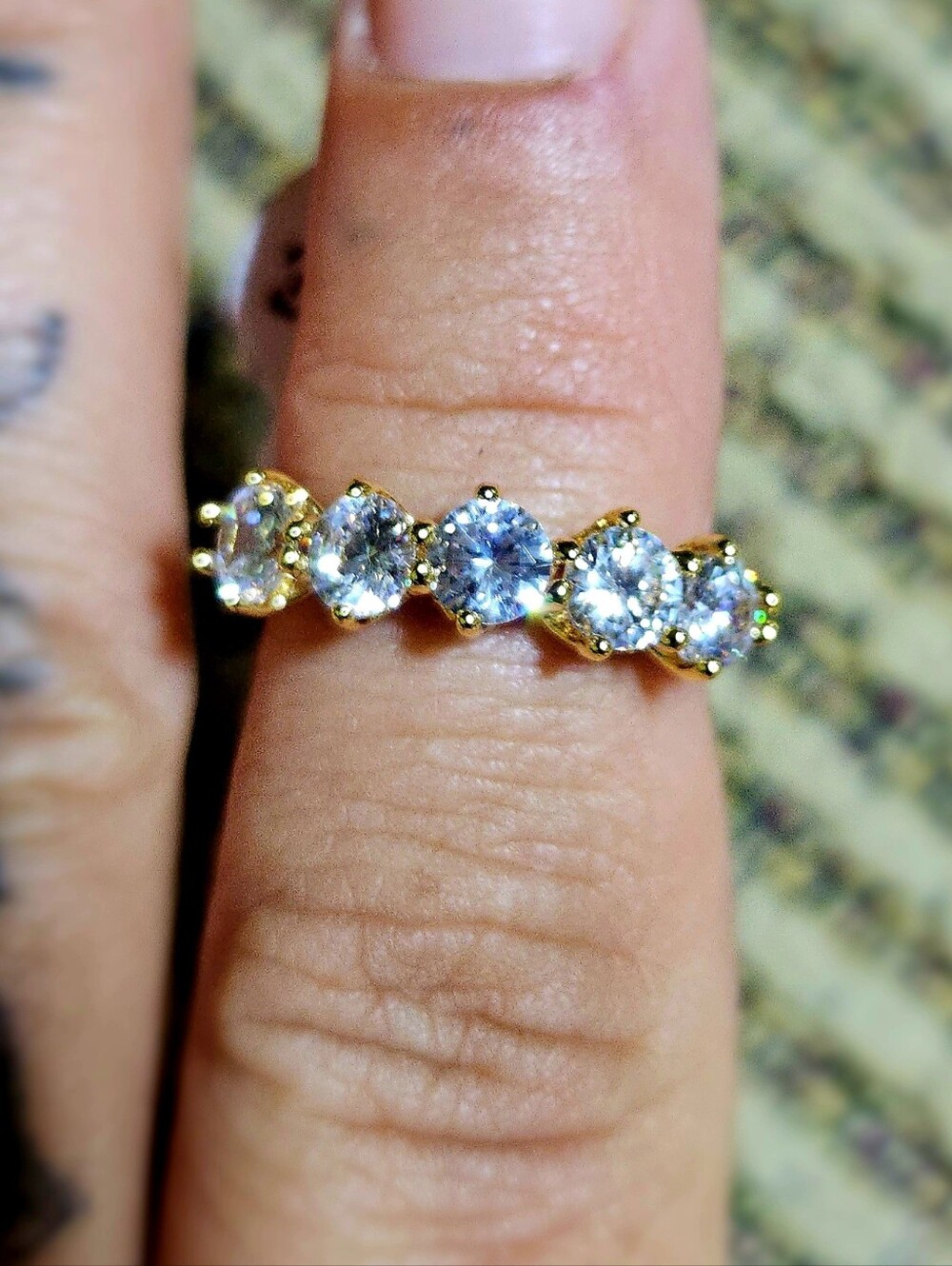 18k Gold Filled Classic 5-Stone Shared-Prong Anniversary Band